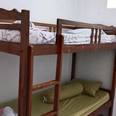 Tiga Dua Homestay Yogyakarta Luaran gambar