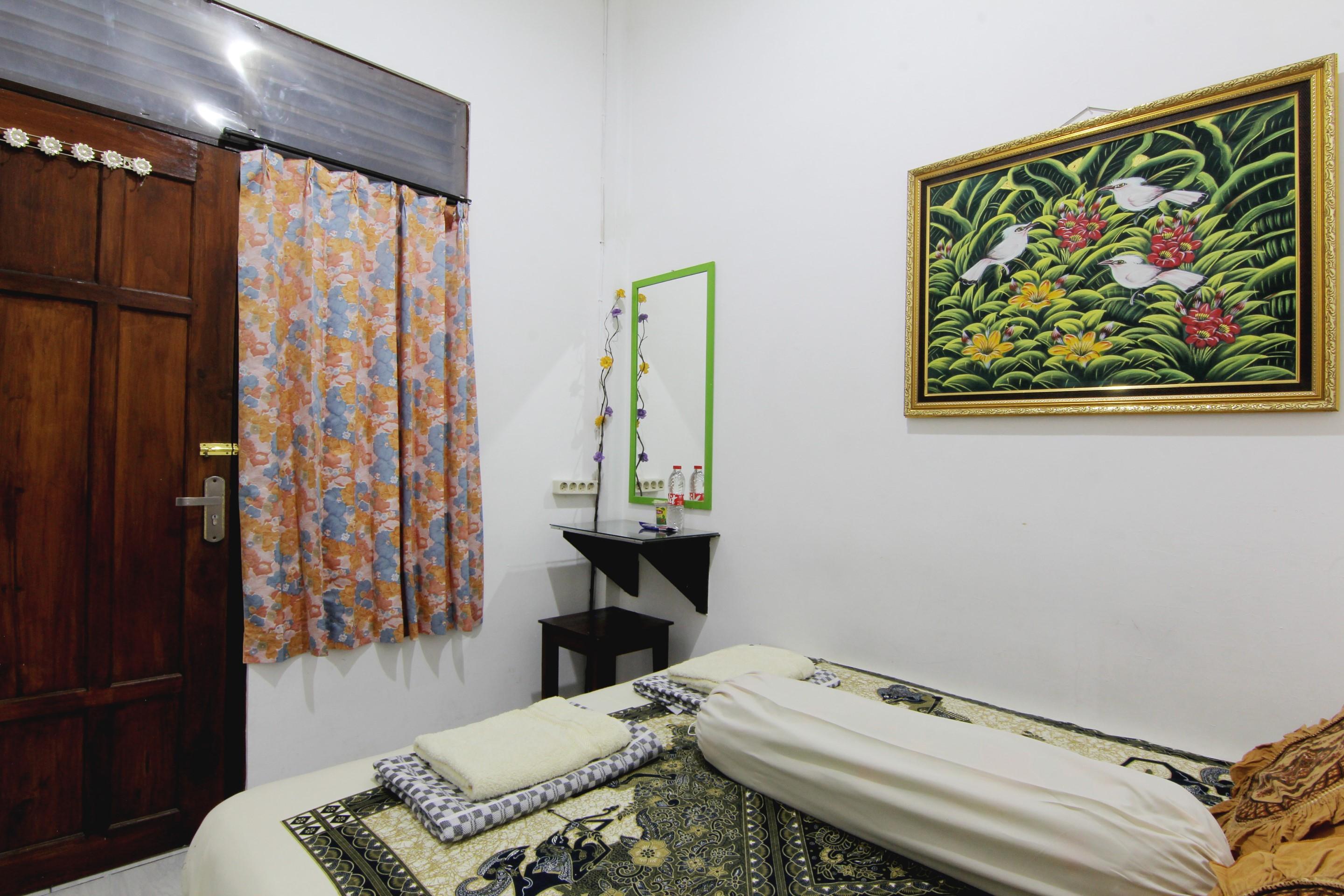 Tiga Dua Homestay Yogyakarta Luaran gambar