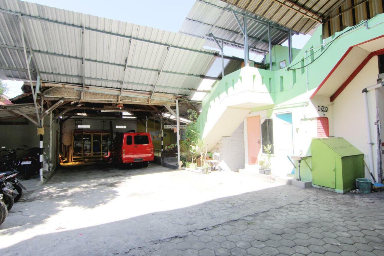 Tiga Dua Homestay Yogyakarta Luaran gambar