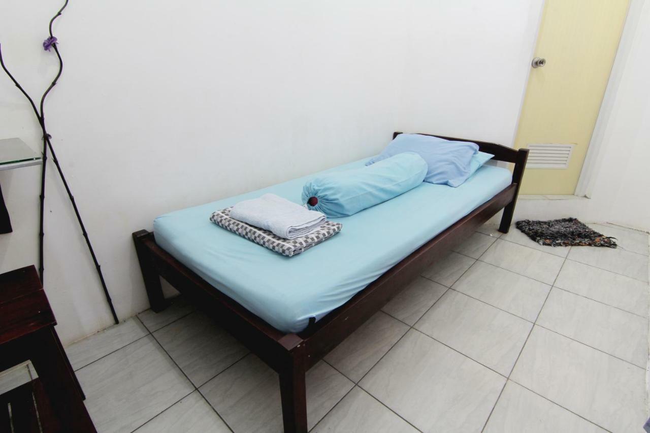 Tiga Dua Homestay Yogyakarta Luaran gambar